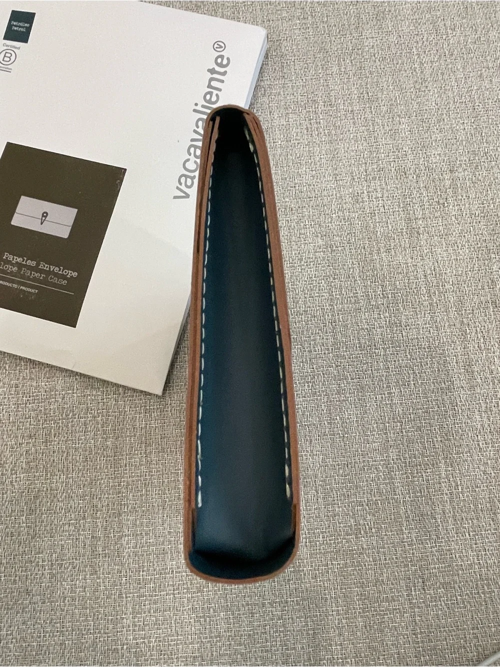 vacavaliente Envelope Paper Case - Dark Teal Leather Wallet - NEW
